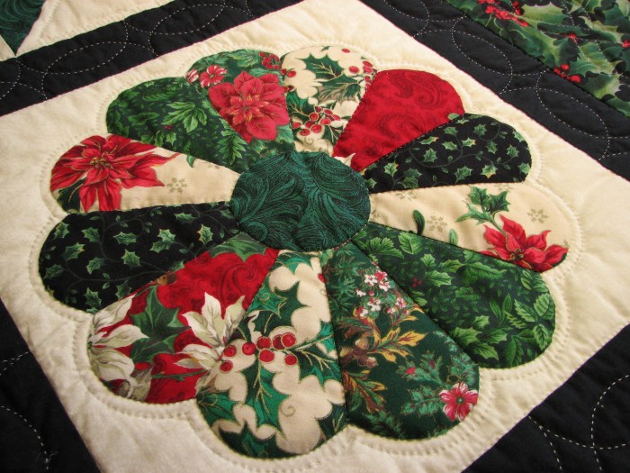 Dresden Plate block in my first quilt circa 1992.